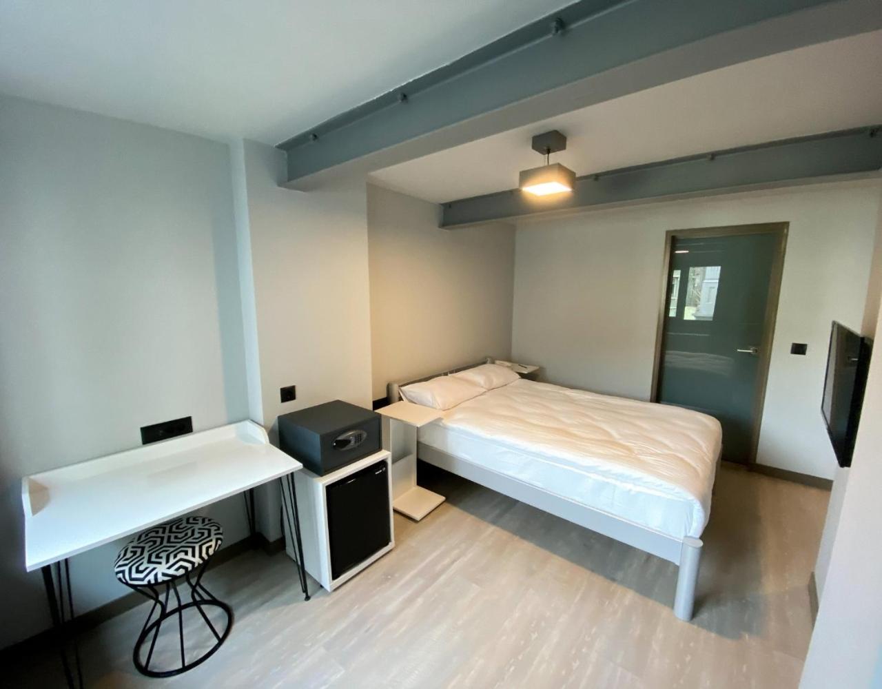 Eresin Hotels Express Istanbul Bagian luar foto